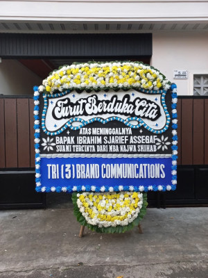 Papan Bunga Duka di Batu Walenrang